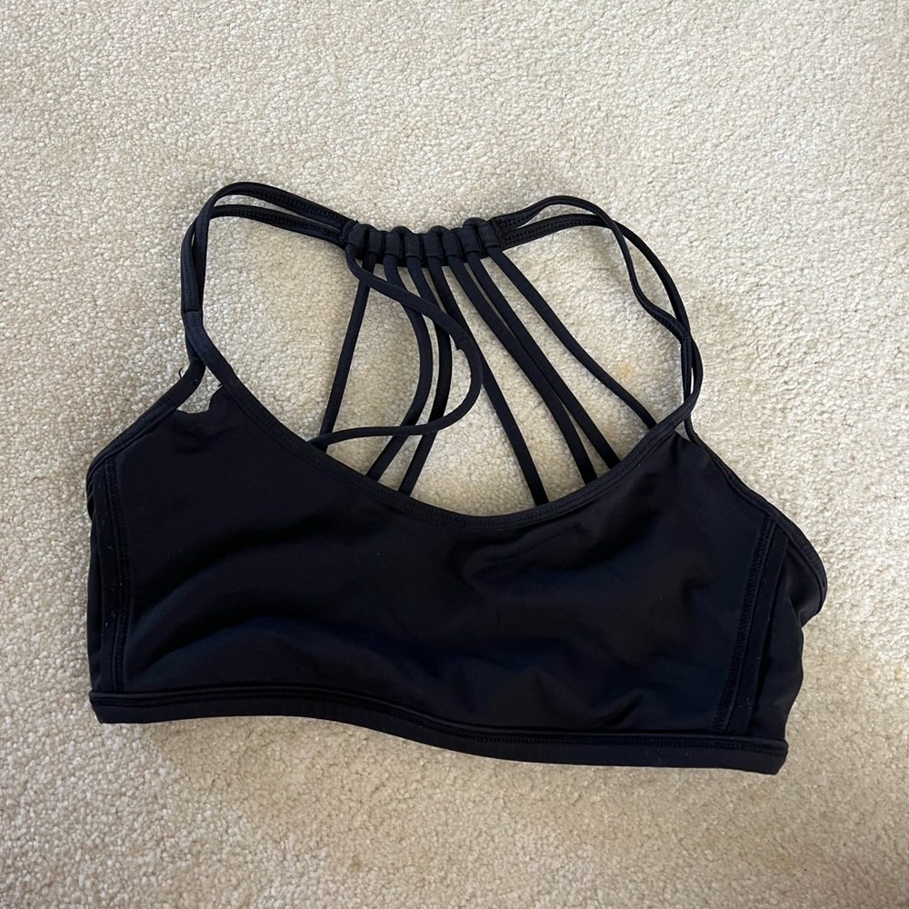 Lululemon Free to be bra-wild light support